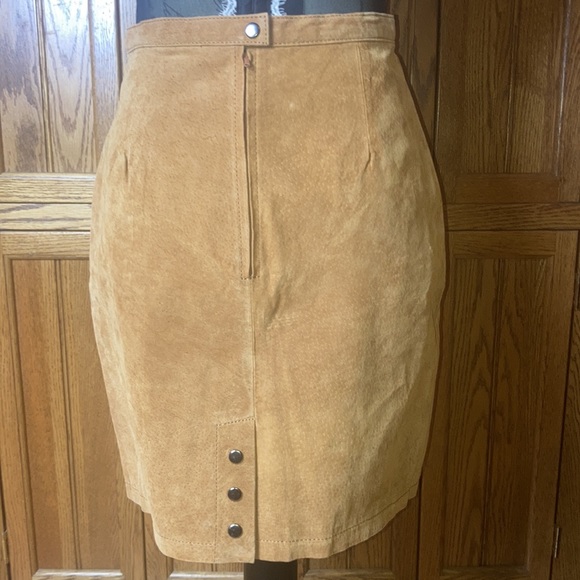 Vintage leather skirt - Picture 4 of 12